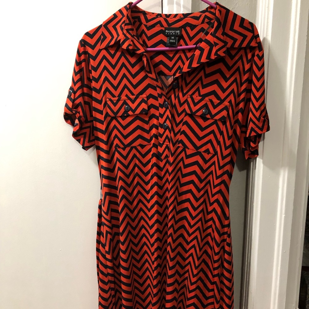 En focus polyester dress. Chevron pattern